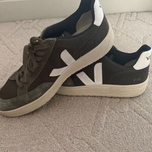 Veja V-12 Men's Sneakers - Olive and White